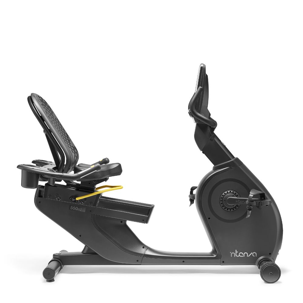 Страничен изглед на колелото с облегалка Intenza Recumbent Bike 550 на бял фон