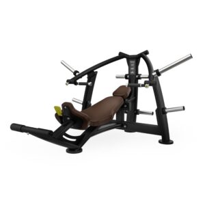 Dijagonalni prikaz sprave za trening snage sa slobodnim tegovima Intenza Chest Press Uplift Line na beloj pozadini