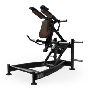 Диагонален изглед на силова машина с дискови тежести Intenza Pivot Squat Uplift Line на бял фон
