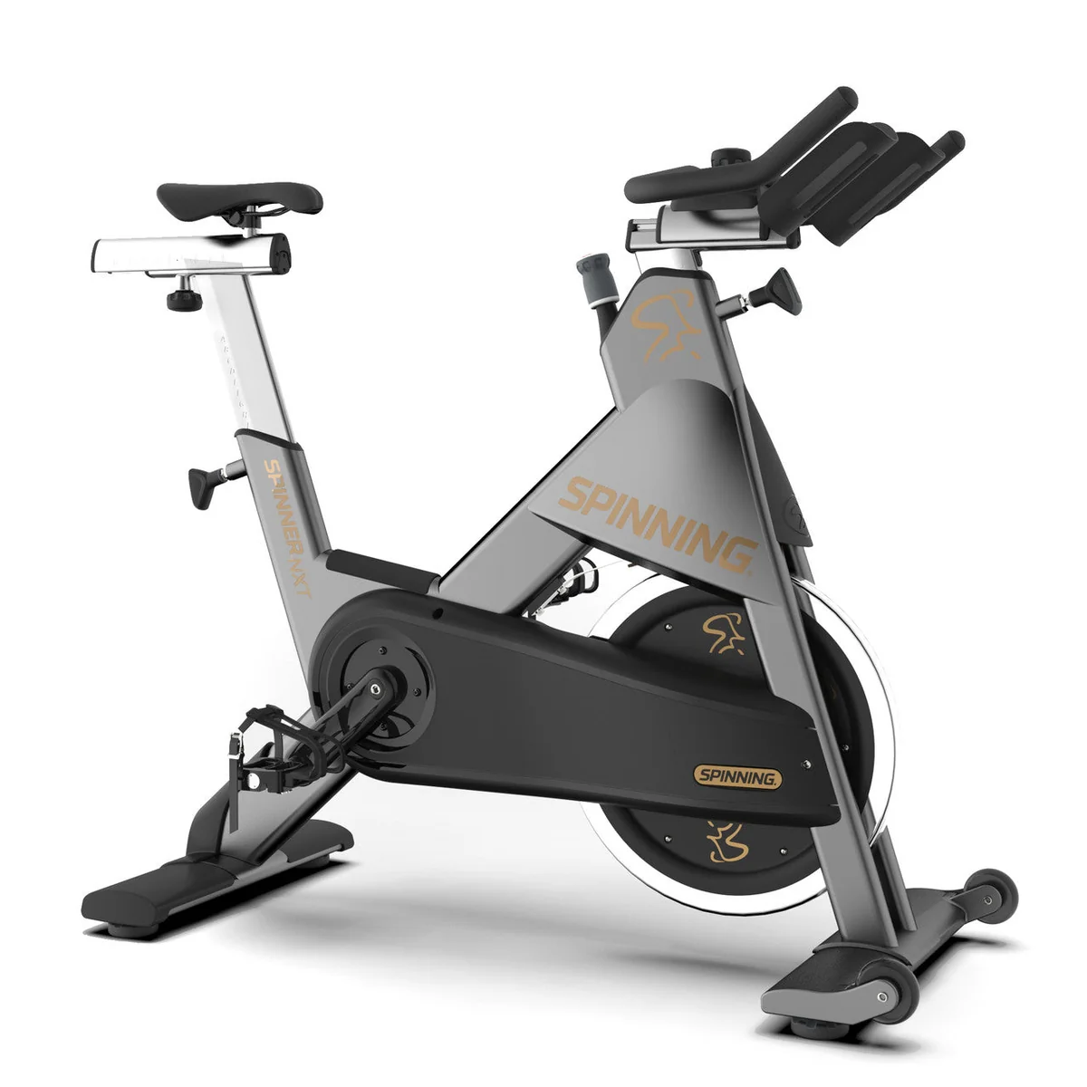 Страничен дијагонален изглед на велосипедот за спининг Spinning Spinner NXT на бела позадина